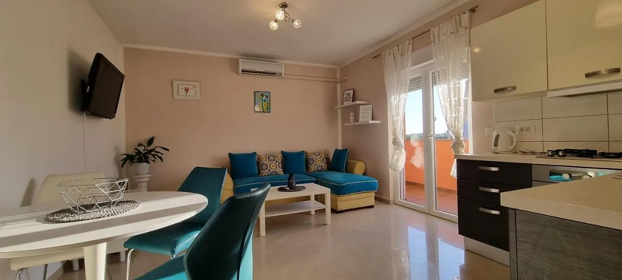 Bella Nina Apartment Liznjan Croatia