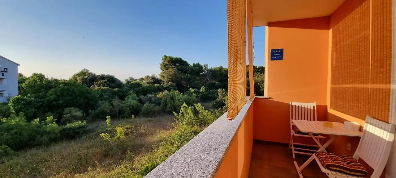 Bella Nina Apartment Liznjan Croatia